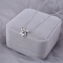 Women's Light Luxury Bow Necklace